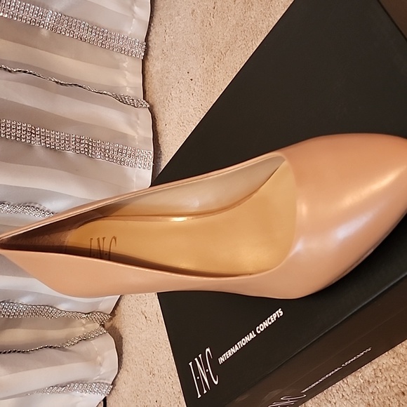 INC Tan heels- never worn - Picture 2 of 3